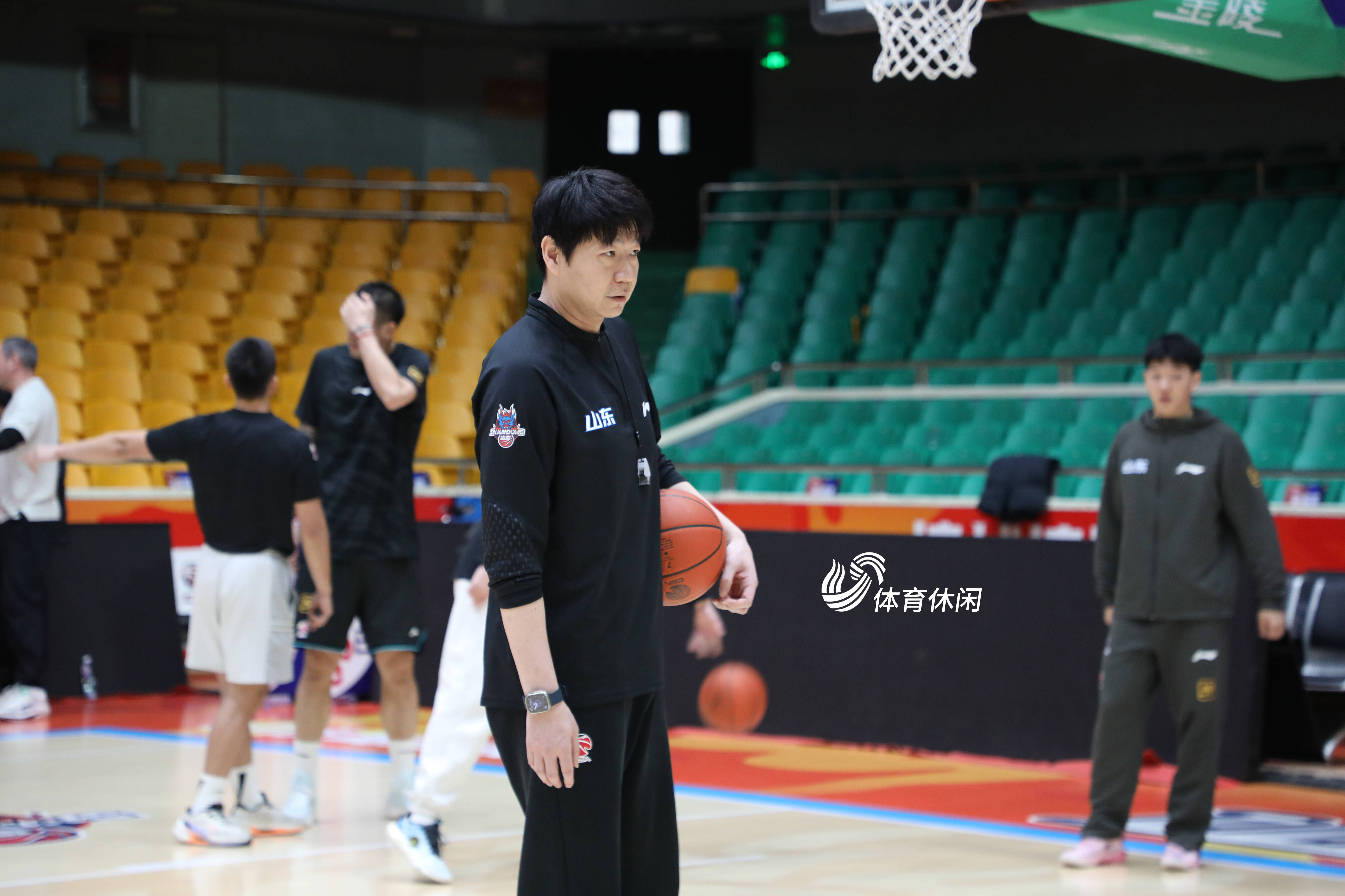 关于篮球运动员全面提升实力，备战国内锦标赛的信息