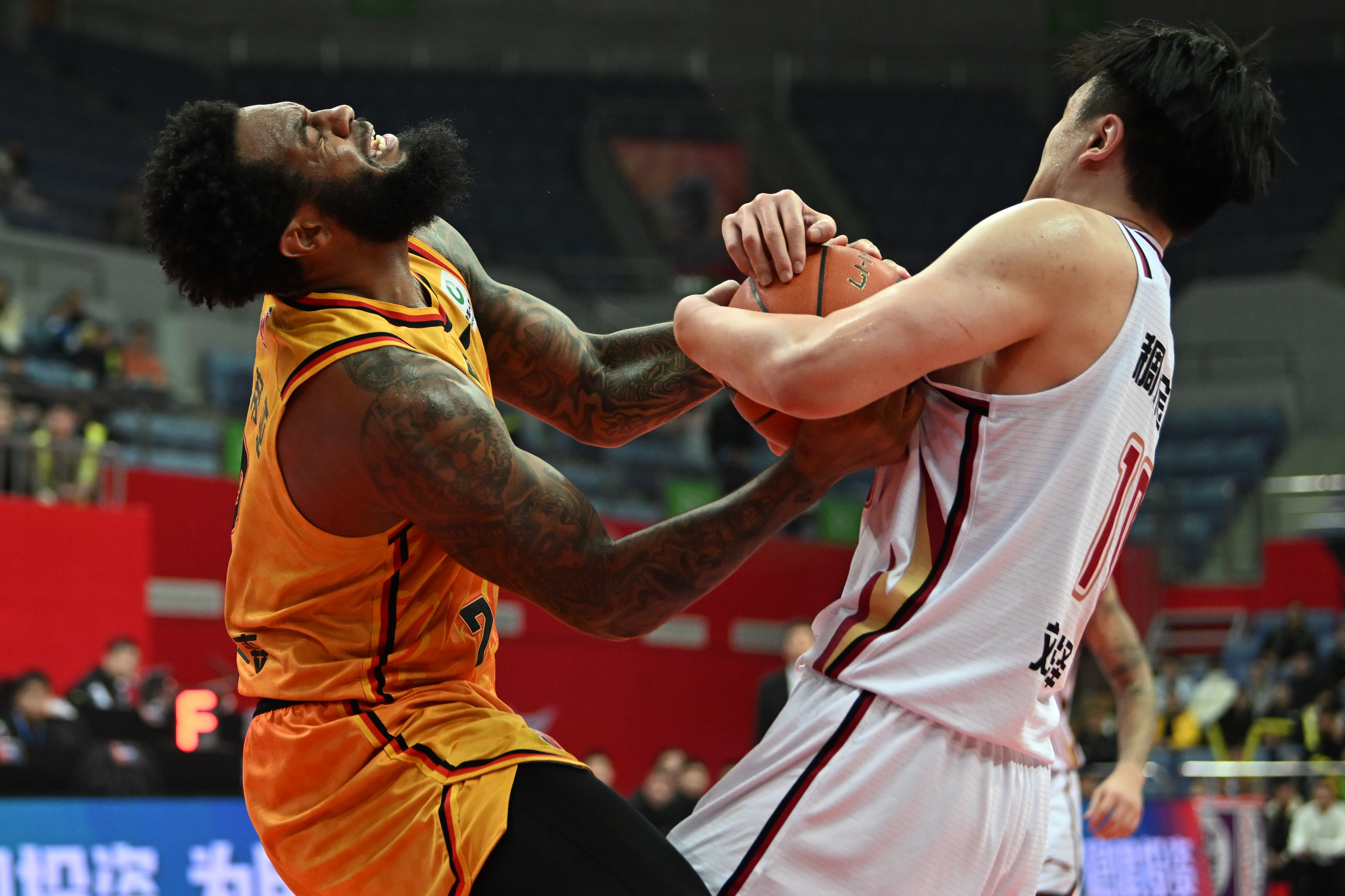 爱游戏中国官网-浙江队爆发神级表现，全国篮球锦标赛被彻底压制，失误的简单介绍