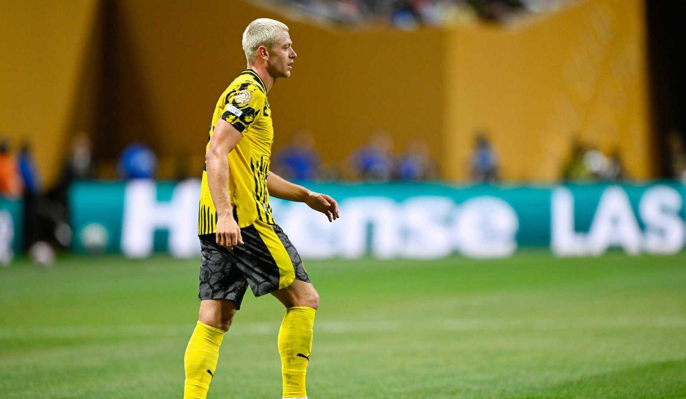 爱游戏在线-多特蒙德奋起直追，实现成功晋级的简单介绍