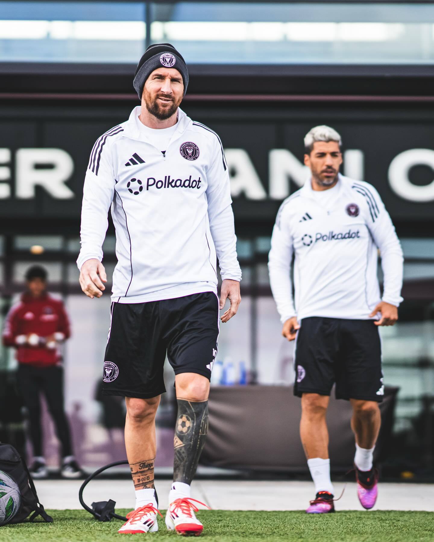 爱游戏官方入口-关于球员代表团抵达外国训练基地，备战即将开始的信息