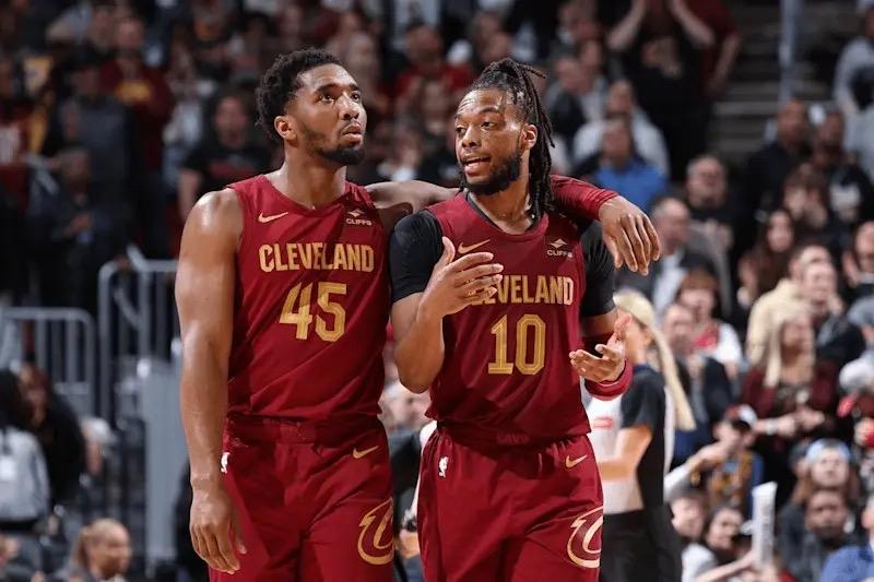 爱游戏登录-黄蜂再战尼克斯，豪取两连胜，势头如虹的简单介绍