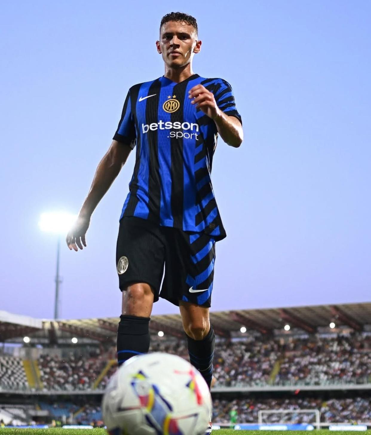 关于热那亚俱乐部计划进行青训营培训的信息 关于热那亚俱乐部计划进行青训营培训的信息