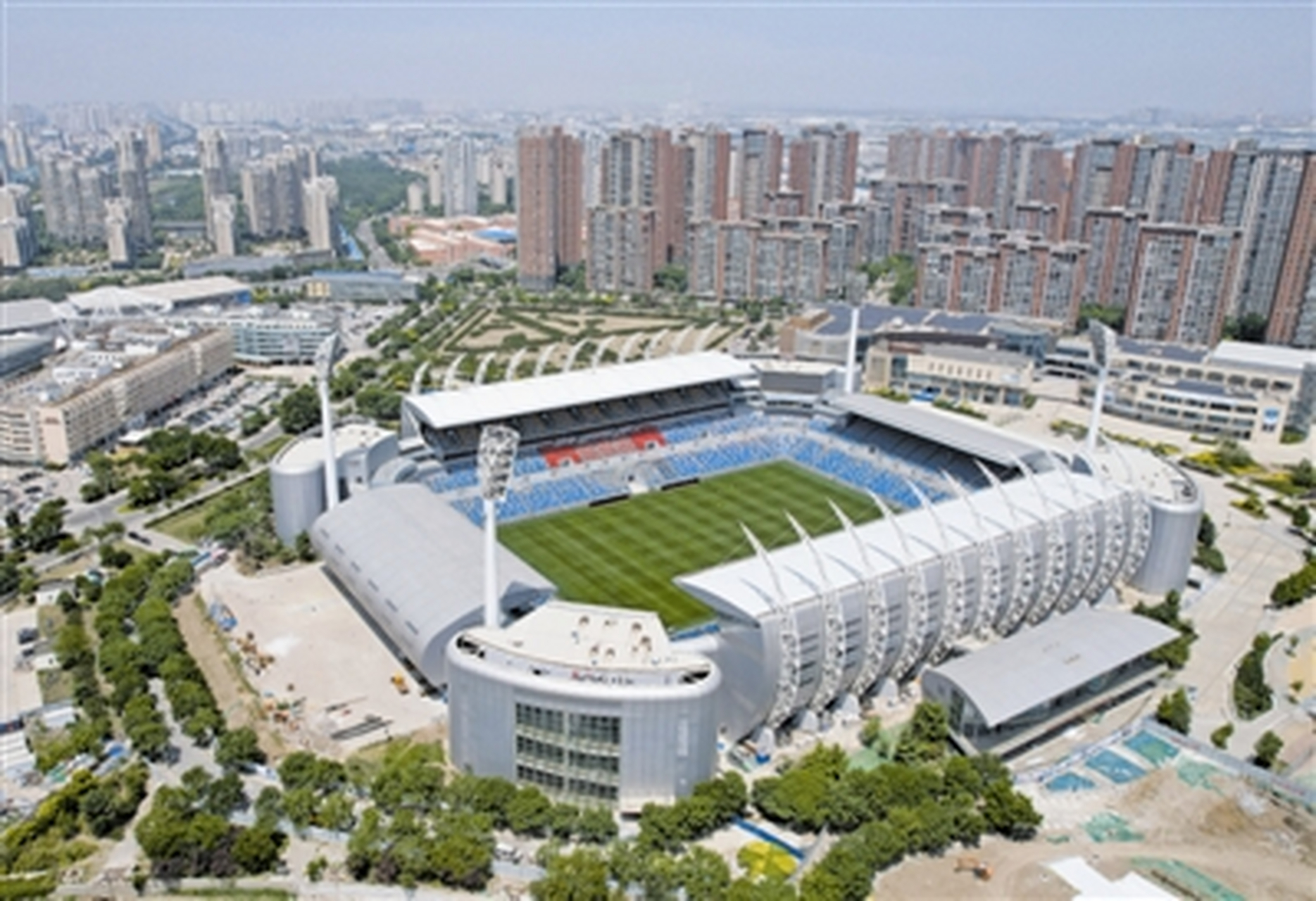 足球训练场地升级改造,提高球员训练质量 足球训练场地升级改造,提高球员训练质量