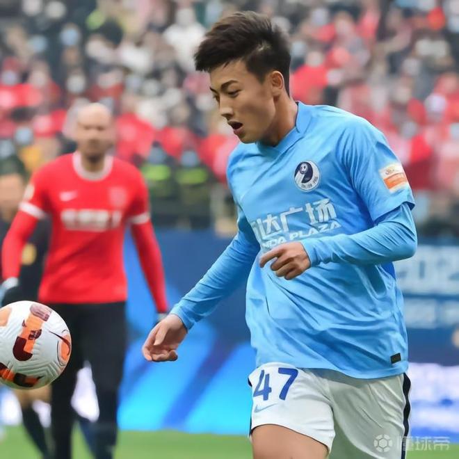 爱游戏官网-大连人踢进亚洲足坛，欲夺得胜利
