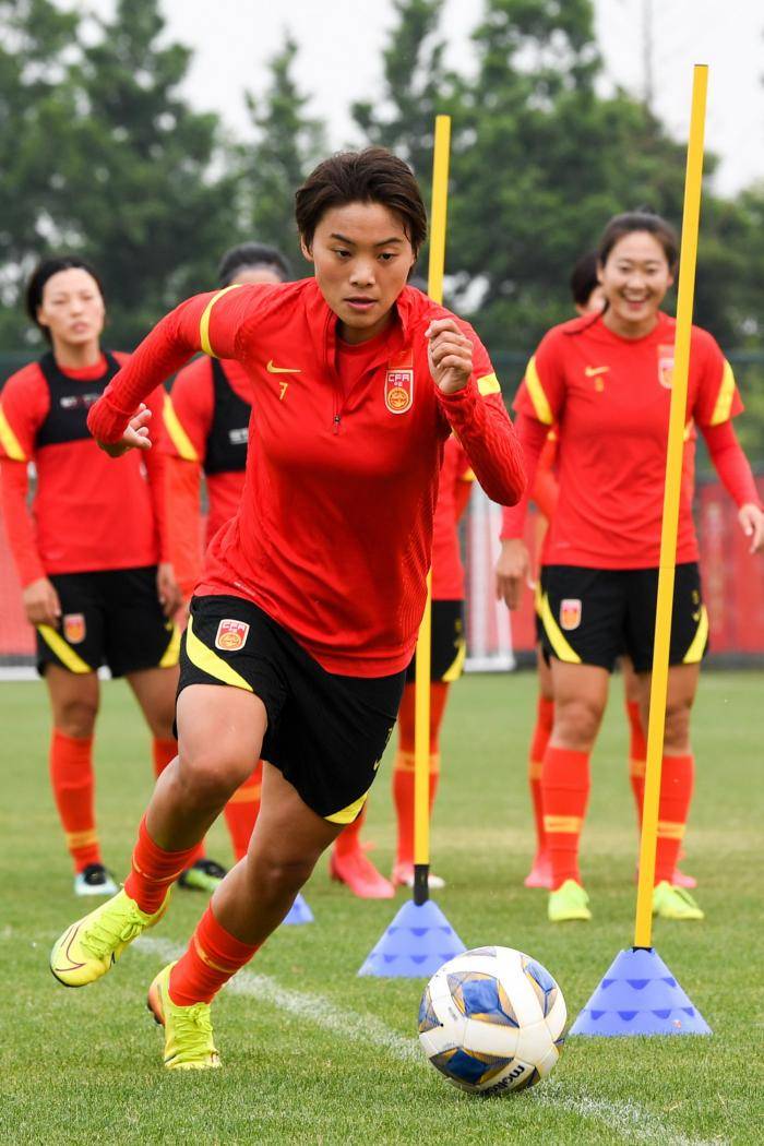 北朝鲜女足奋力拼搏，成功晋级的简单介绍