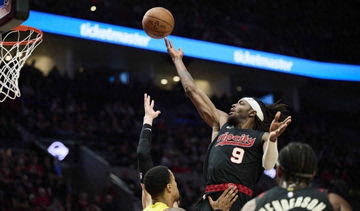 雄鹿客场击败开拓者,拉塞尔28分12助攻的简单介绍 雄鹿客场击败开拓者,拉塞尔28分12助攻的简单介绍