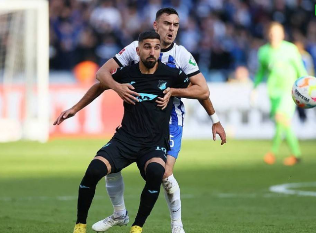 爱游戏官方入口-包含沙尔克球队主场告捷，霸气依旧的词条