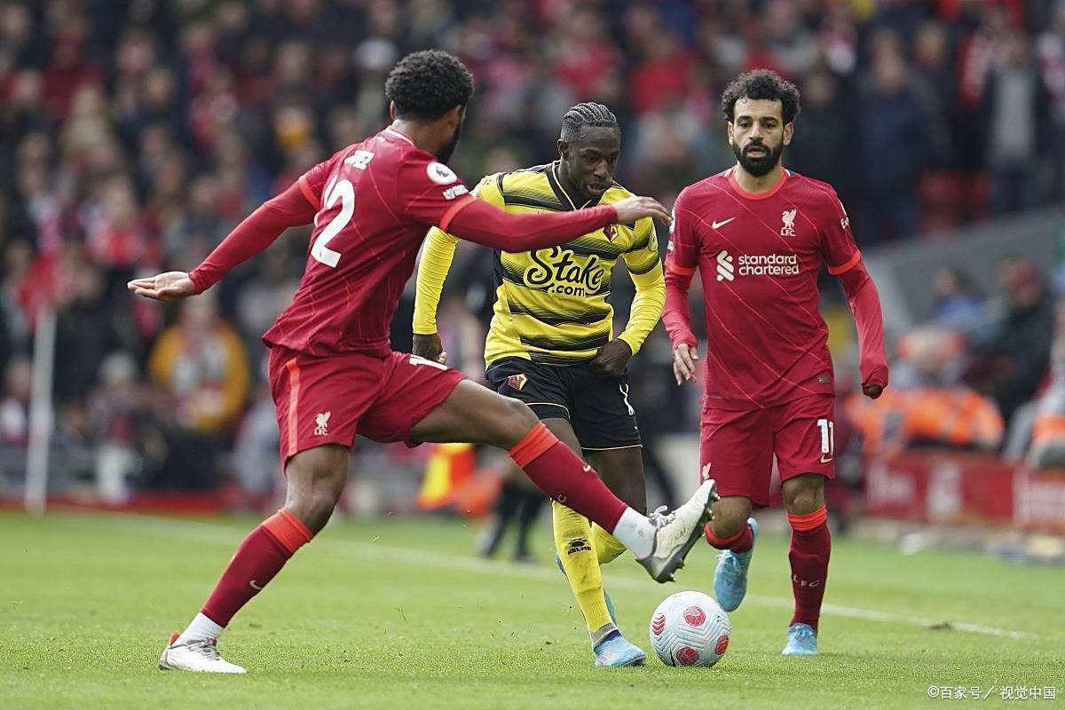 爱游戏-利物浦战胜曼联，来势汹汹冲击欧冠冠军