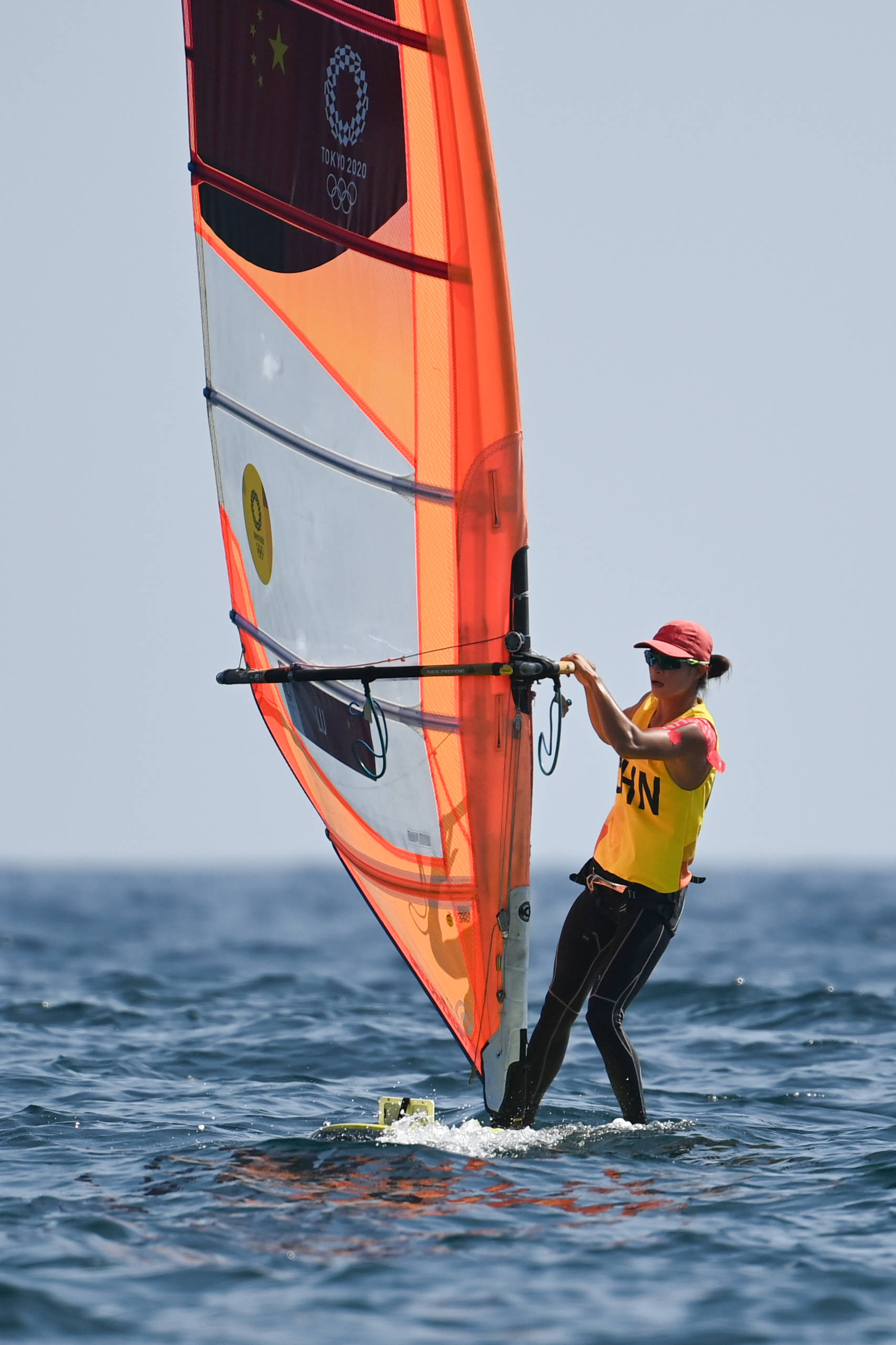 爱游戏官网-丹麦帆船选手逆袭成功，折桂冠军！的简单介绍